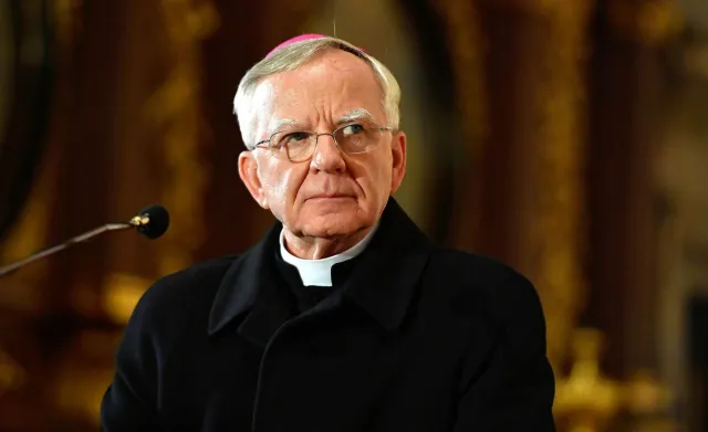 "Jędraszewski do dymisji". Zakłócone uroczystości z udziałem arcybiskupa