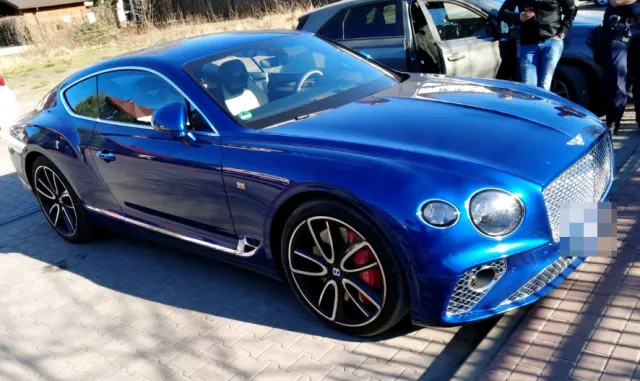 Bentley wart fortunę odnaleziony. Kuriozalna kradzież luksusowego auta