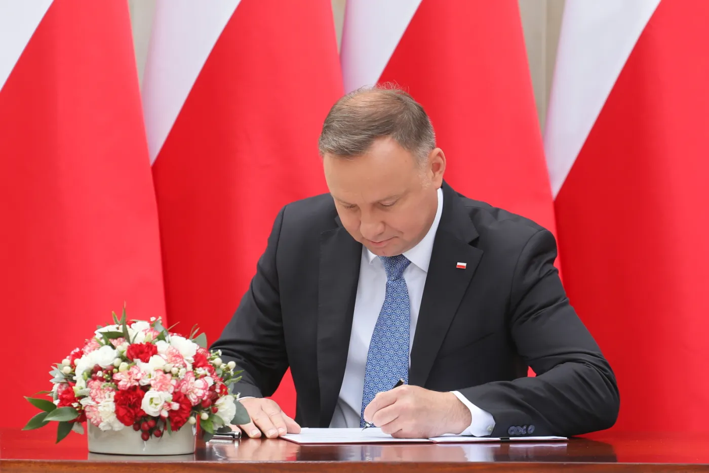 Prezydent Duda: Szczepienia na koronawirusa nie powinny być obowiązkowe