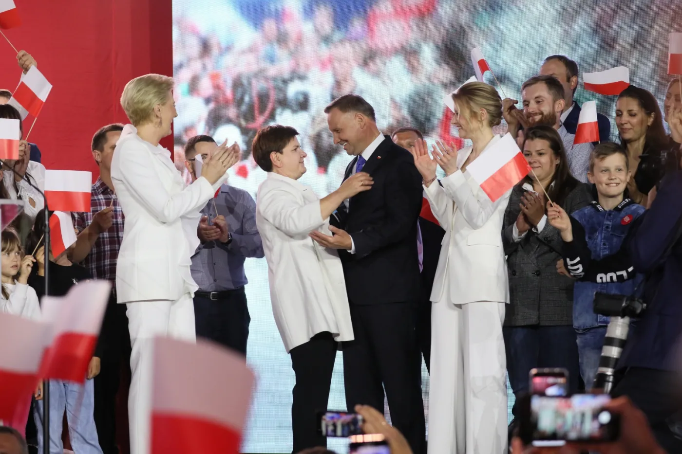 Duda: Podtrzymuję zaproszenie dla Rafała Trzaskowskiego i stoję z wyciągniętą dłonią