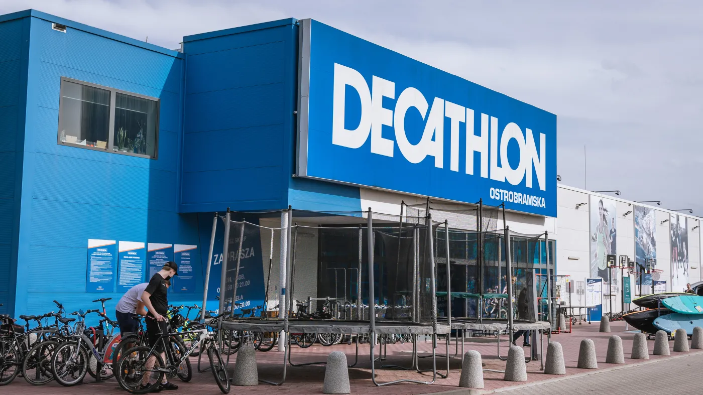 Decathlon zawiesza działalność w Rosji, bo ma problemy z zaopatrzeniem
