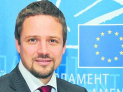 Trzaskowski: W przyszłym tygodniu PE może przyjąć rezolucję o Polsce