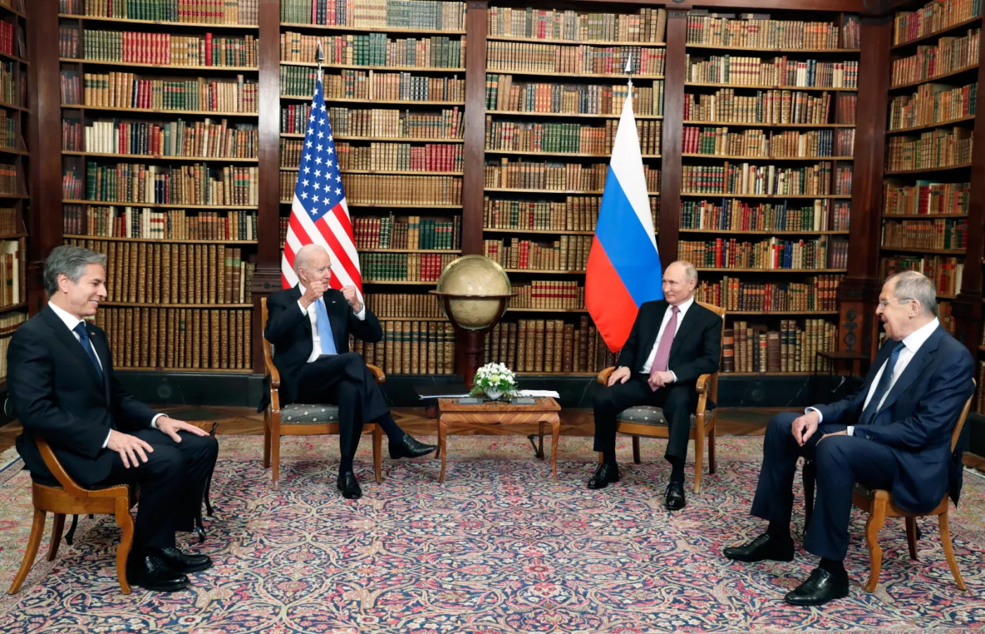 Szczyt Biden-Putin: rozpoczęły się rozmowy w poszerzonym składzie