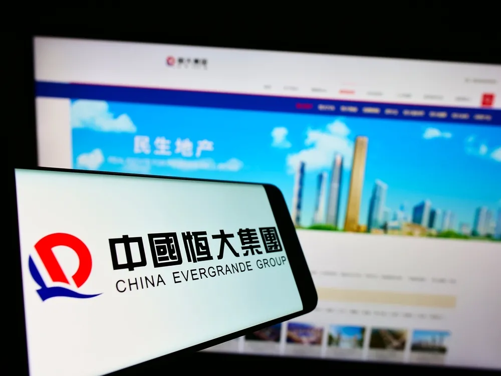Evergrande nie upadnie? Chiński giga-deweloper porozumiał się z obligatariuszami