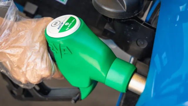 Przygraniczne niemieckie stacje paliw zagrożone bankructwem. Kierowcy kupują benzynę w Polsce