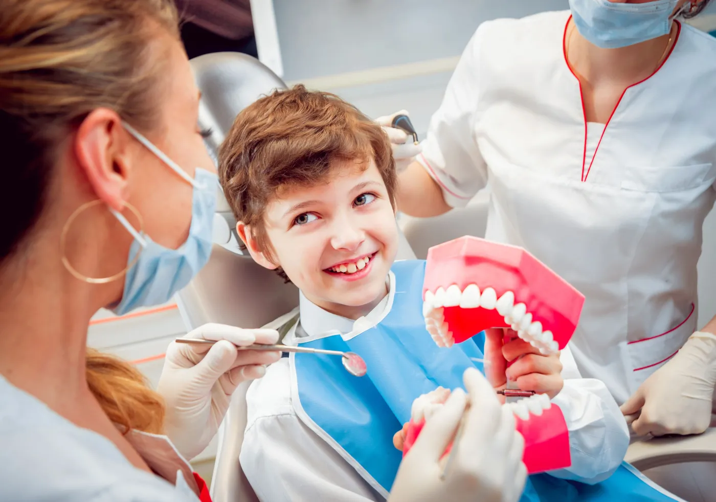 Nawet 1600 zł na dentystę dla dziecka do 14 roku życia. Może skorzystać każdy, kto opłaca składkę. Ale nie każdy wie jak