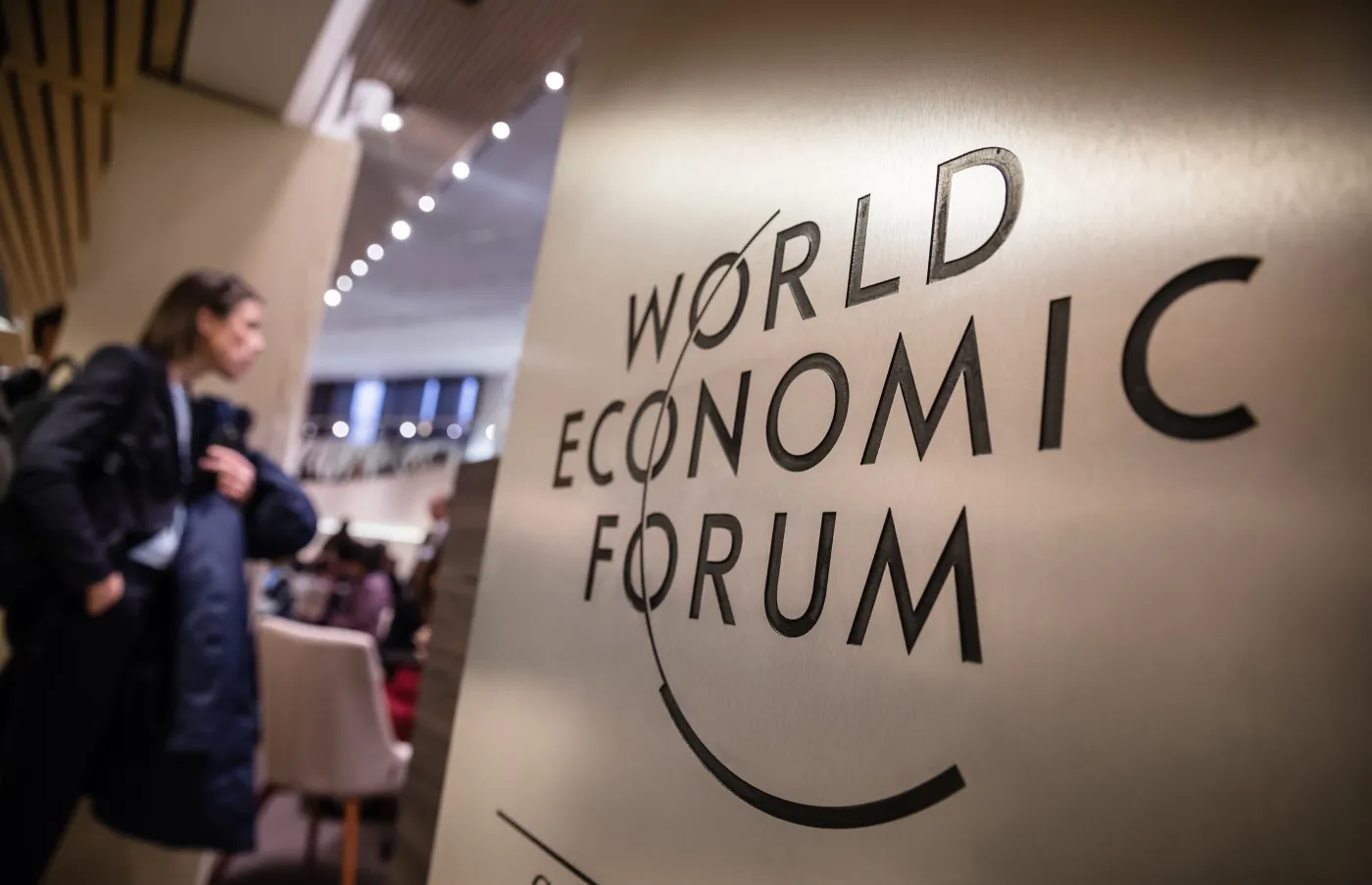 Amerykański minister wygwizdany w Davos. Premier Kanady z owacją na stojąco