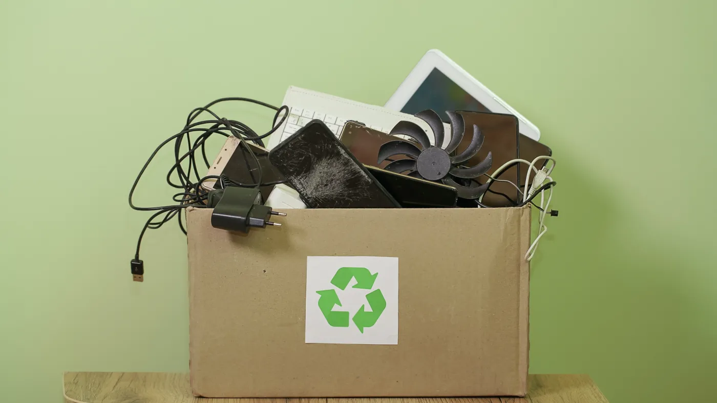 Paper,Box,With,Sing,Recycling,,Old,Electronic,Waste,,Phones,,Tablets,