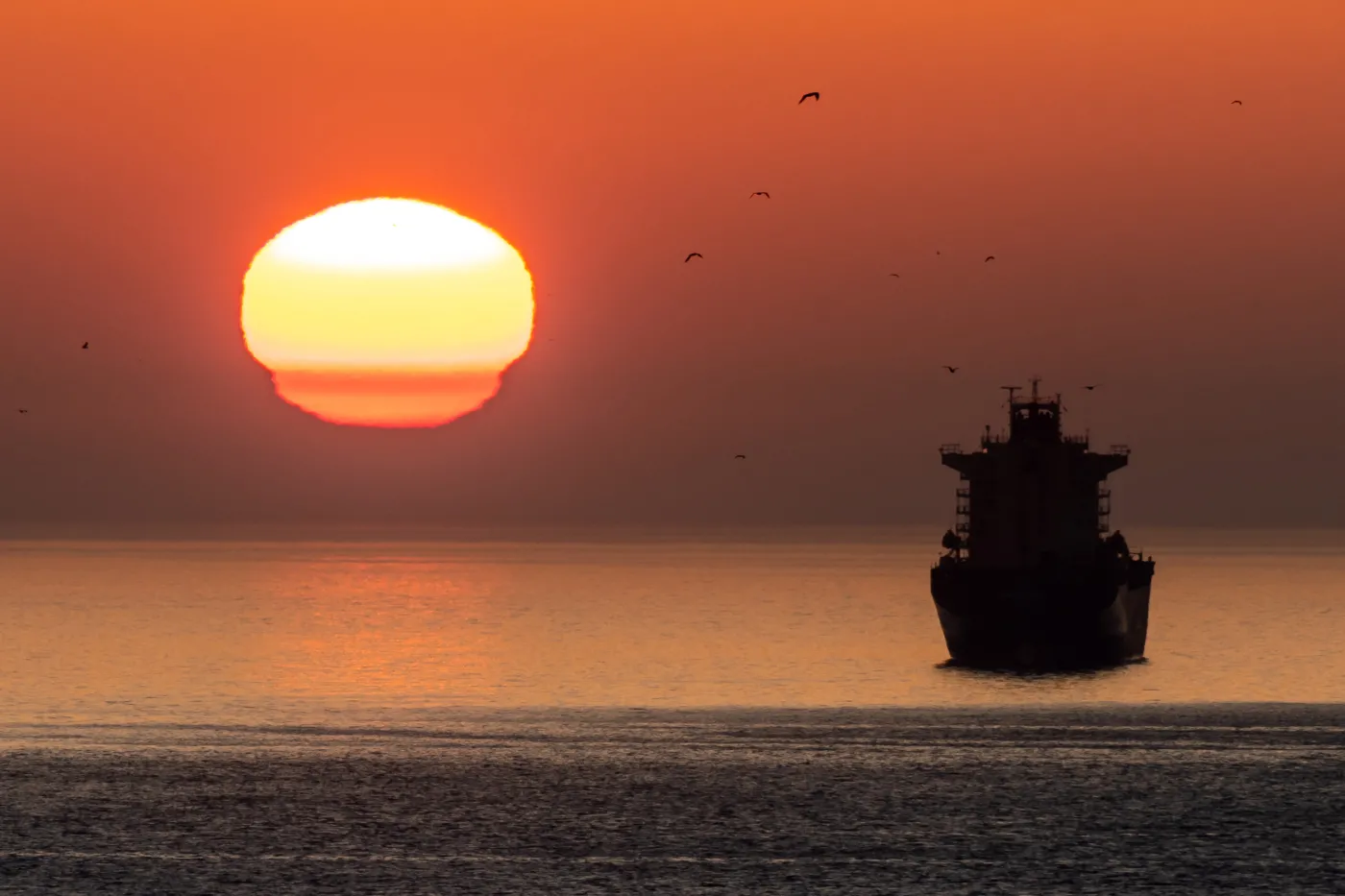 Nocna operacja na Morzu Azowskim. Ukraina uderzyła w 12 tankowców rosyjskiej floty cieni