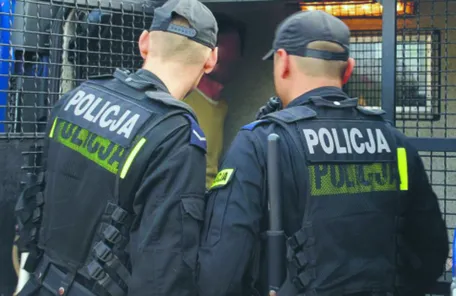 Policjanci najpierw wykonali polecenie prokuratury, a potem je zweryfikowali, ujawniając jej błąd