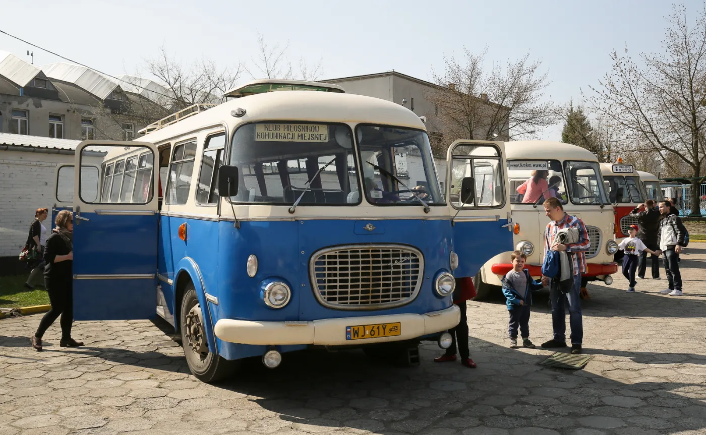 2143818-klub-milosnikow-komunikacji.jpg