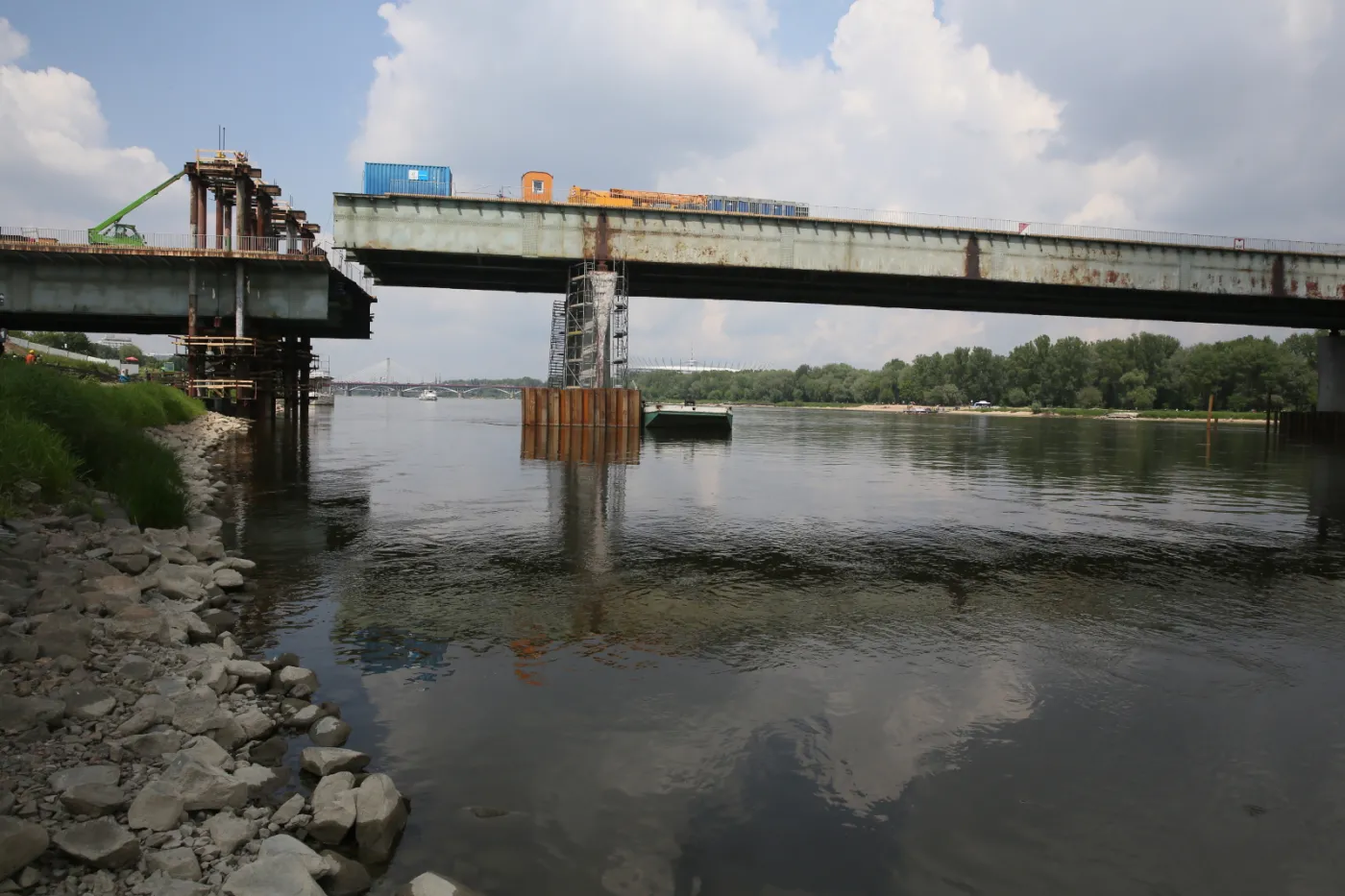 2190802-operacja-opuszczania-przesla.jpg