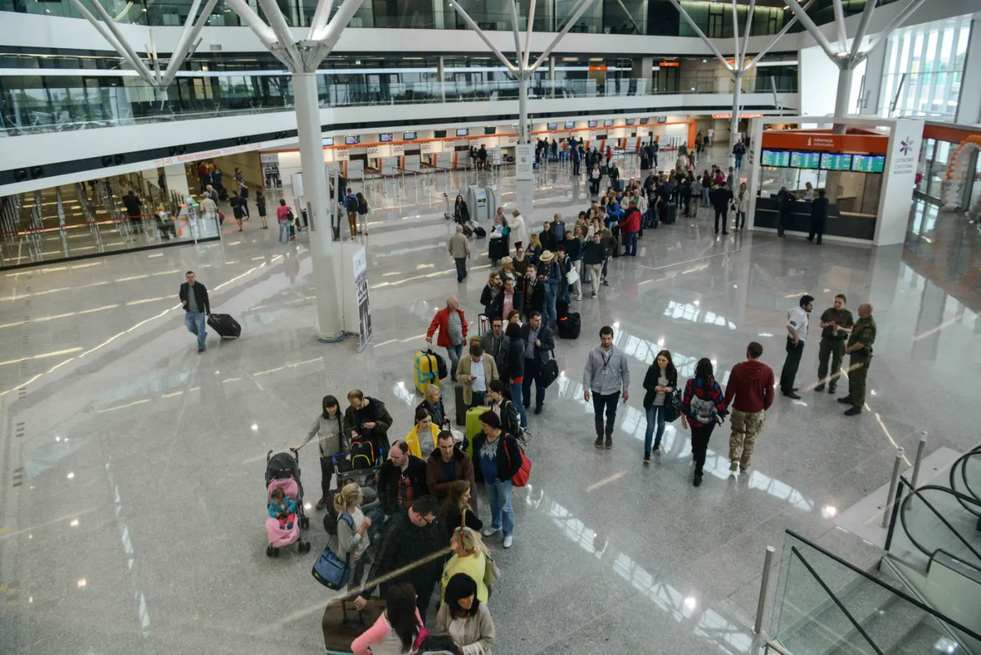 2191308-nowy-terminal-na-lotnisku-im.jpg