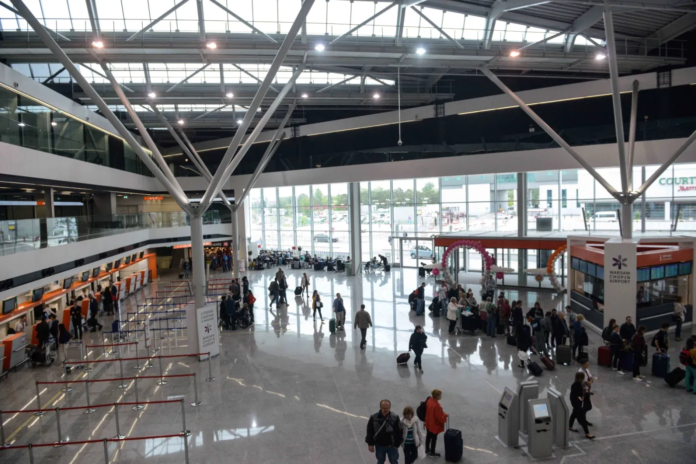 Lotnisko Chopina: Zobacz Terminal A po remoncie