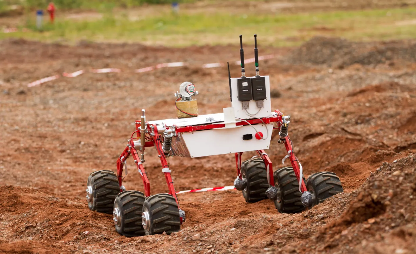 2300456-european-rover-challenge-2015.jpg