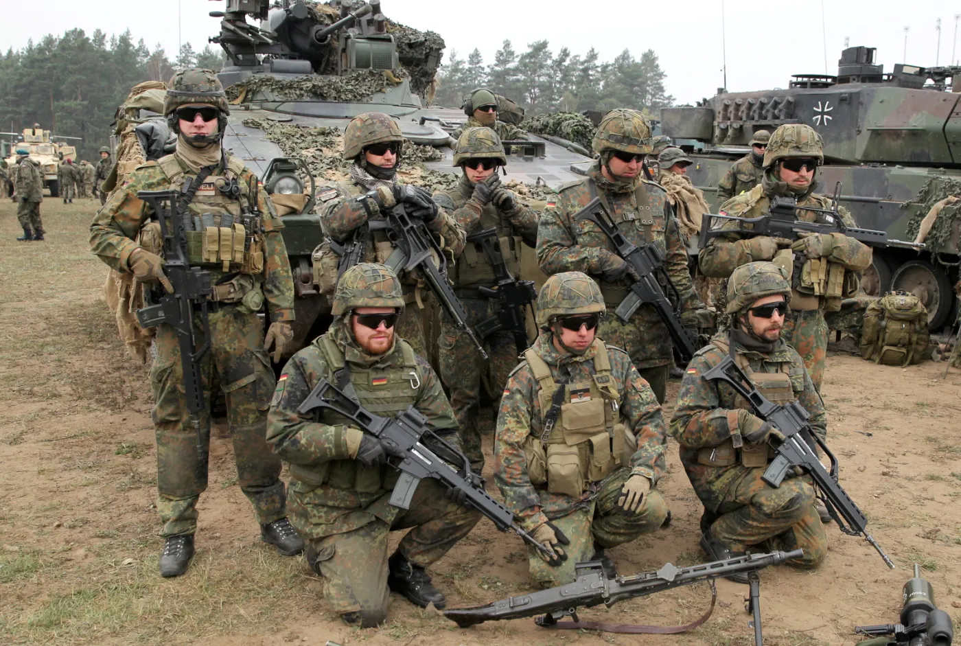 2344598-zolnierze-bundeswehry-podczas.jpg