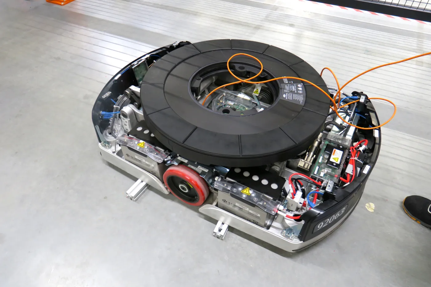 Roboty i polska wersja sklepu - plan na podbicie e-handlu. Tak wygląda Amazon od środka