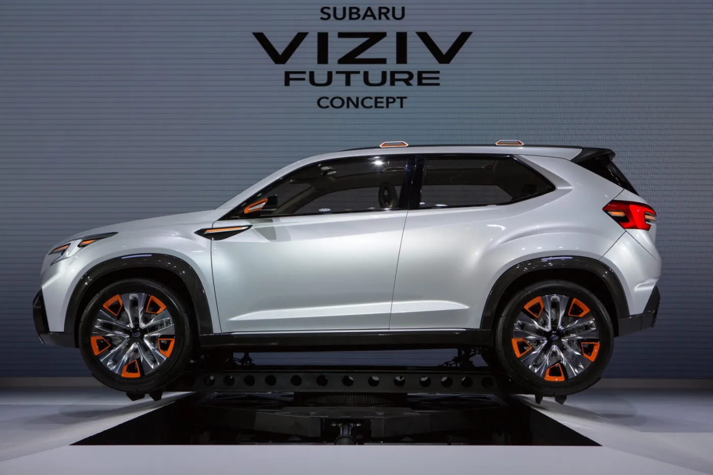 2358608-tokyo-motor-show-2015-subaru.jpg