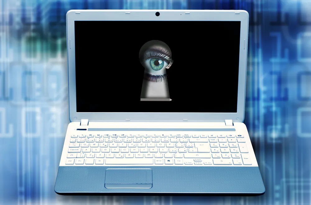 Robisz zakupy w internecie? Oto 10 zasad bezpieczeństwa, o których musisz pamiętać