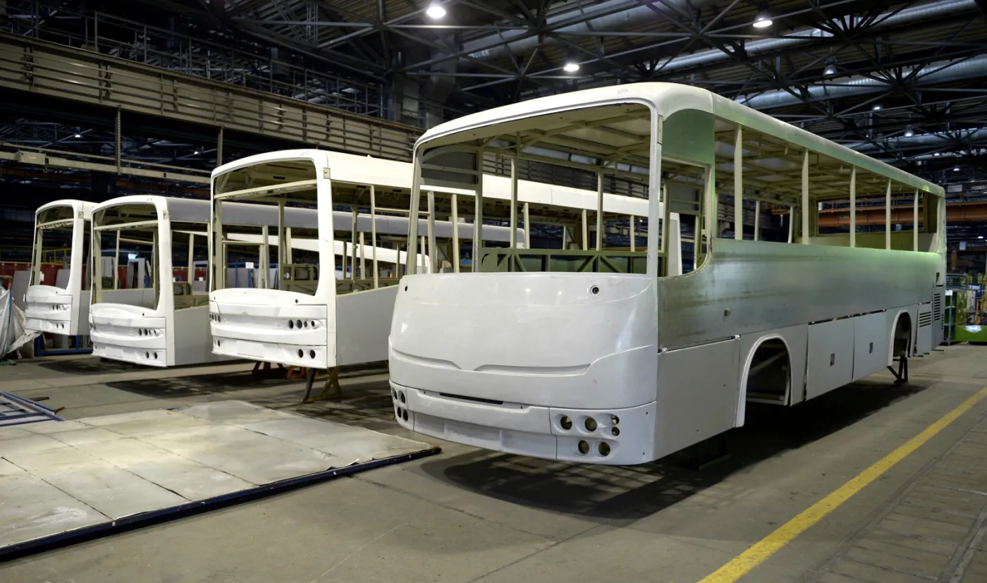 2451816-zaklad-autosan-w-sanoku-fot.jpg