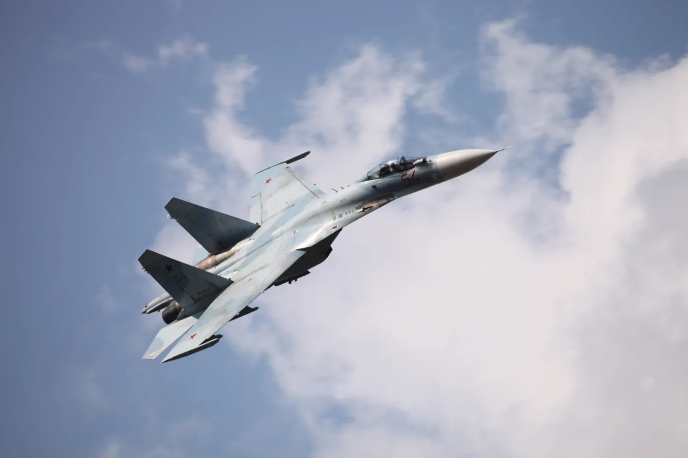 Rosja wybuduje bazę lotniczą na Białorusi? Putin chce rozmawiać z Łukaszenką