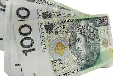 Złoty pozostaje pod presją na osłabienie we wtorek