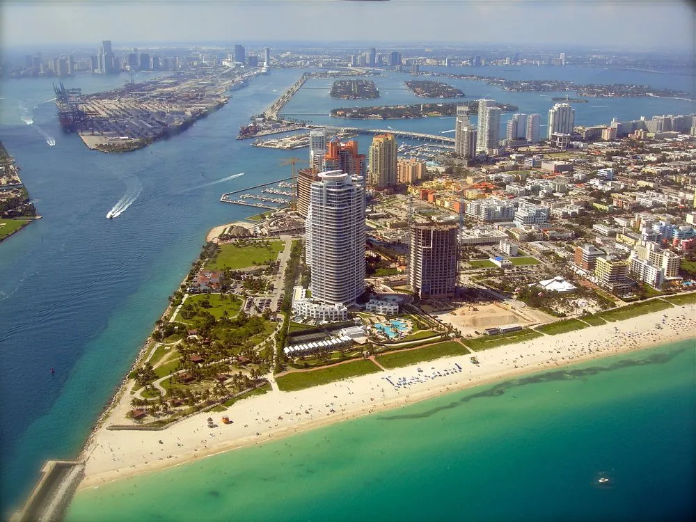 LOT uruchamia rejsy do Miami