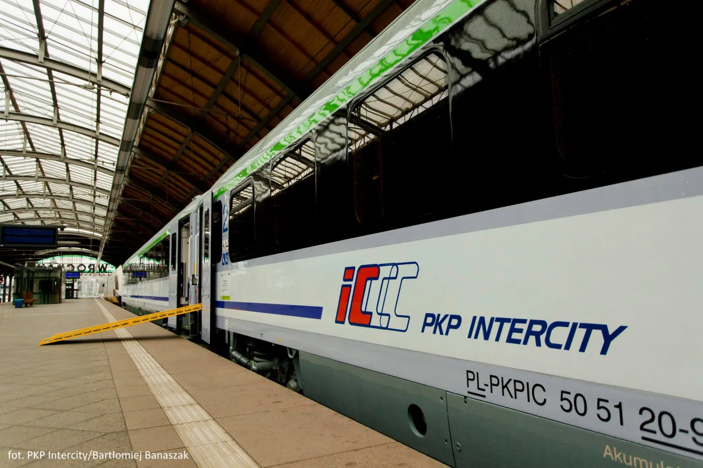 Ponad 20 mln pasażerów w ciągu 6 miesięcy. To najlepszy wynik PKP Intercity od 2010 roku