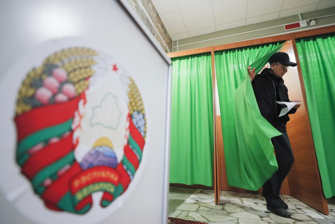 Eksperci o Białorusi: Kontrola systemu ważniejsza niż gesty wobec Zachodu