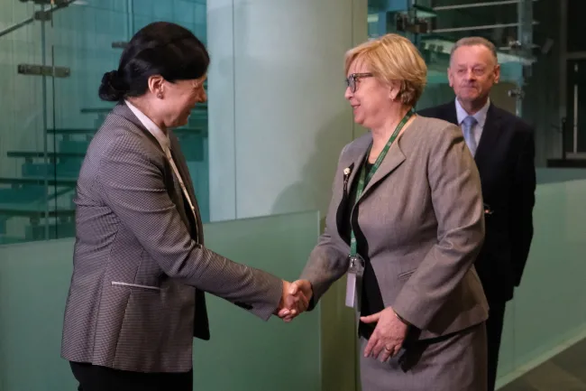 Jak potoczy się spór Polski z Komisją Europejską o sądy? Oto trzy scenariusze