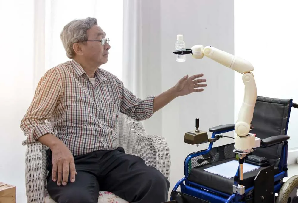 Na starość zajmą się nami roboty. Ale czy to etyczne?