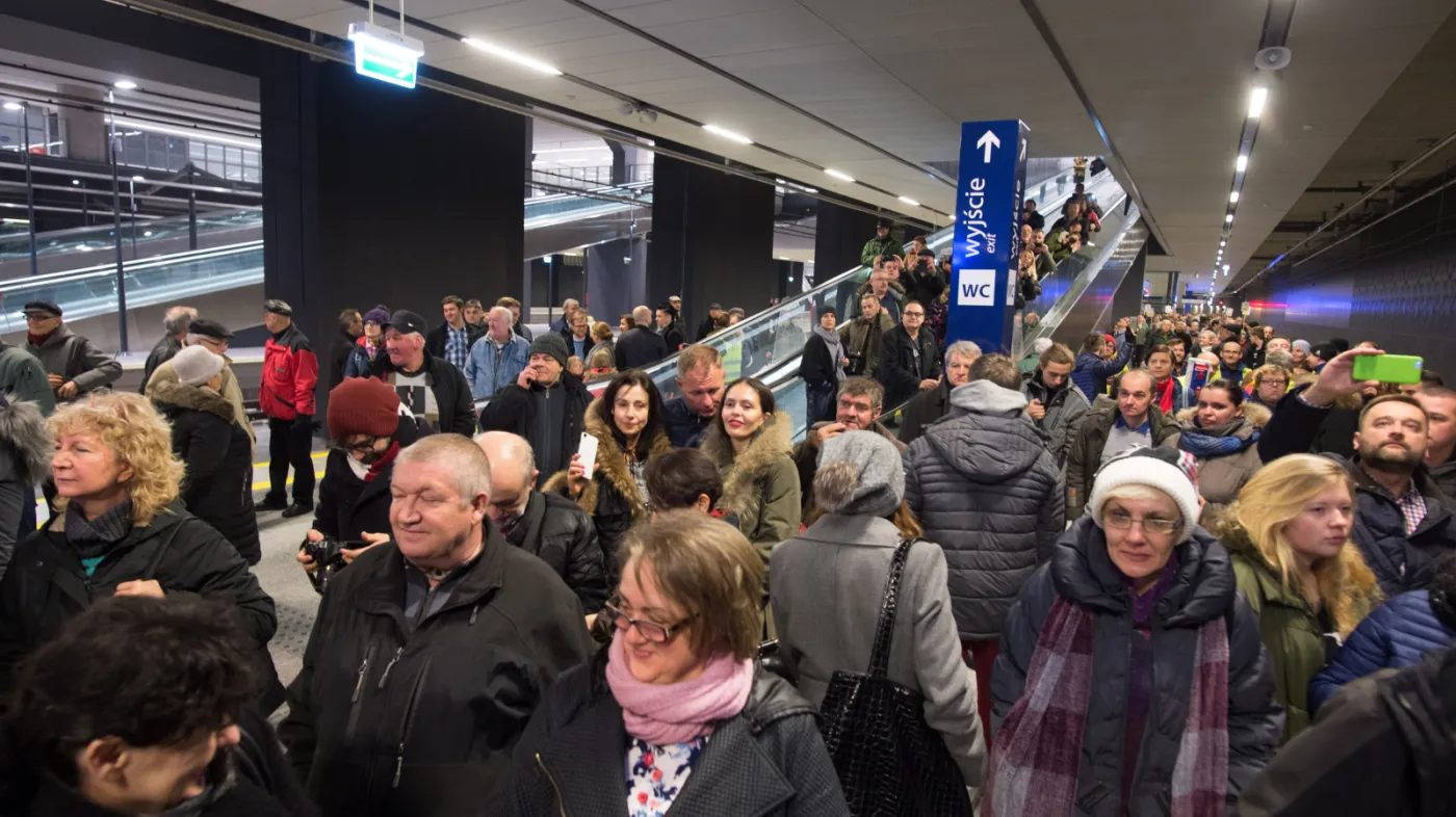 2748749-nowy-dworzec-lodz-fabryczna.jpg
