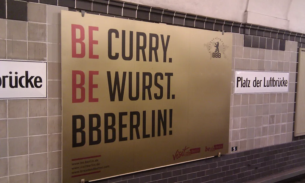 Curry Wurst Berlin. Fot.  GillyBerlin