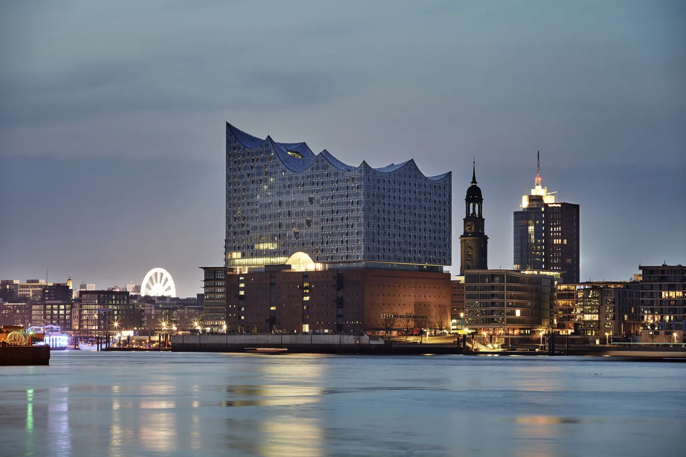 2900410-filharmonia-w-hamburgu-fot.jpg