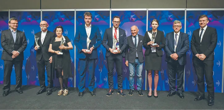 Statuetki Wizjonerom wręczył Krzysztof Jedlak, redaktor naczelny DGP