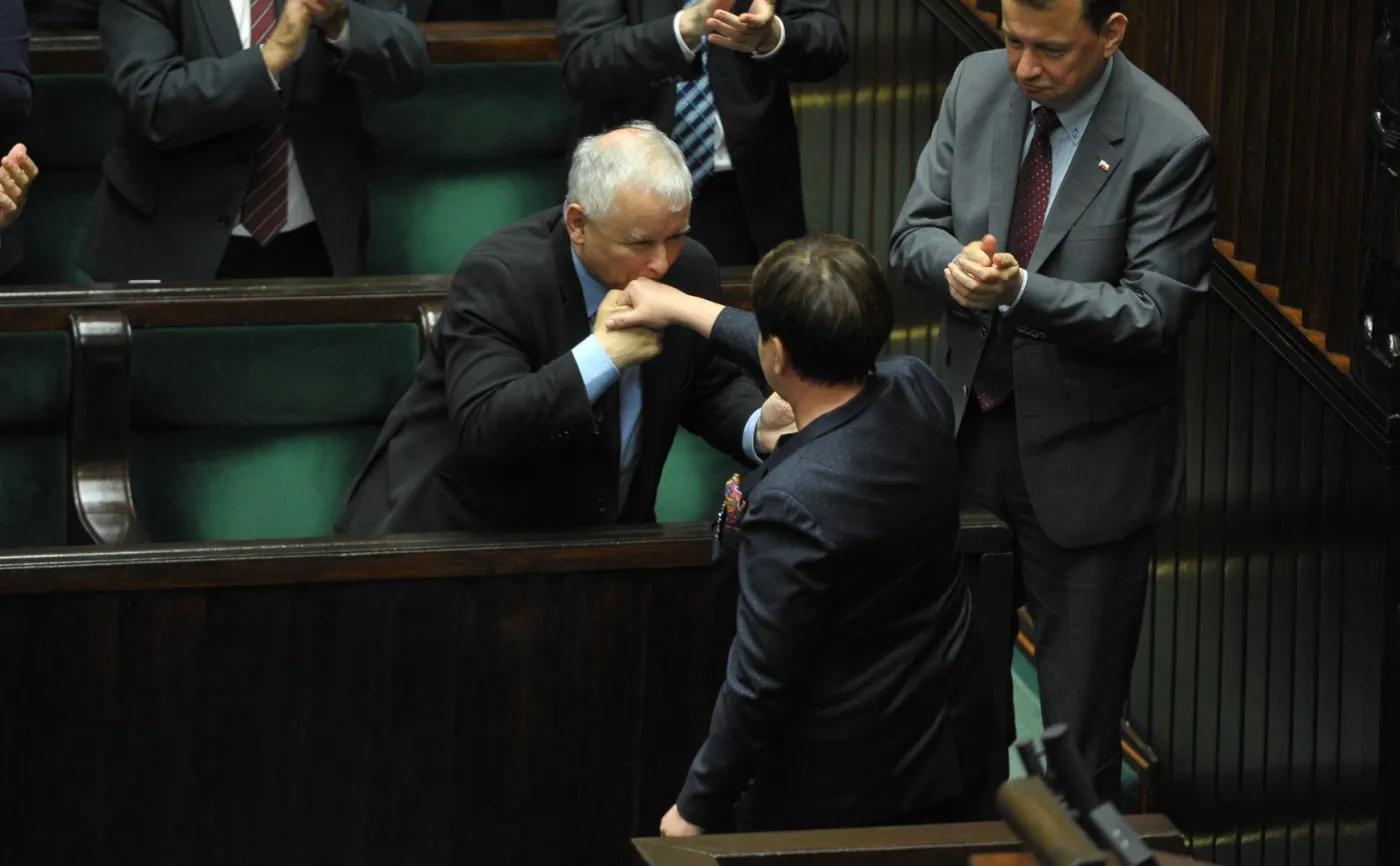 Premier Szydło: Przeprowadzimy reformę wymiaru sprawiedliwości do końca