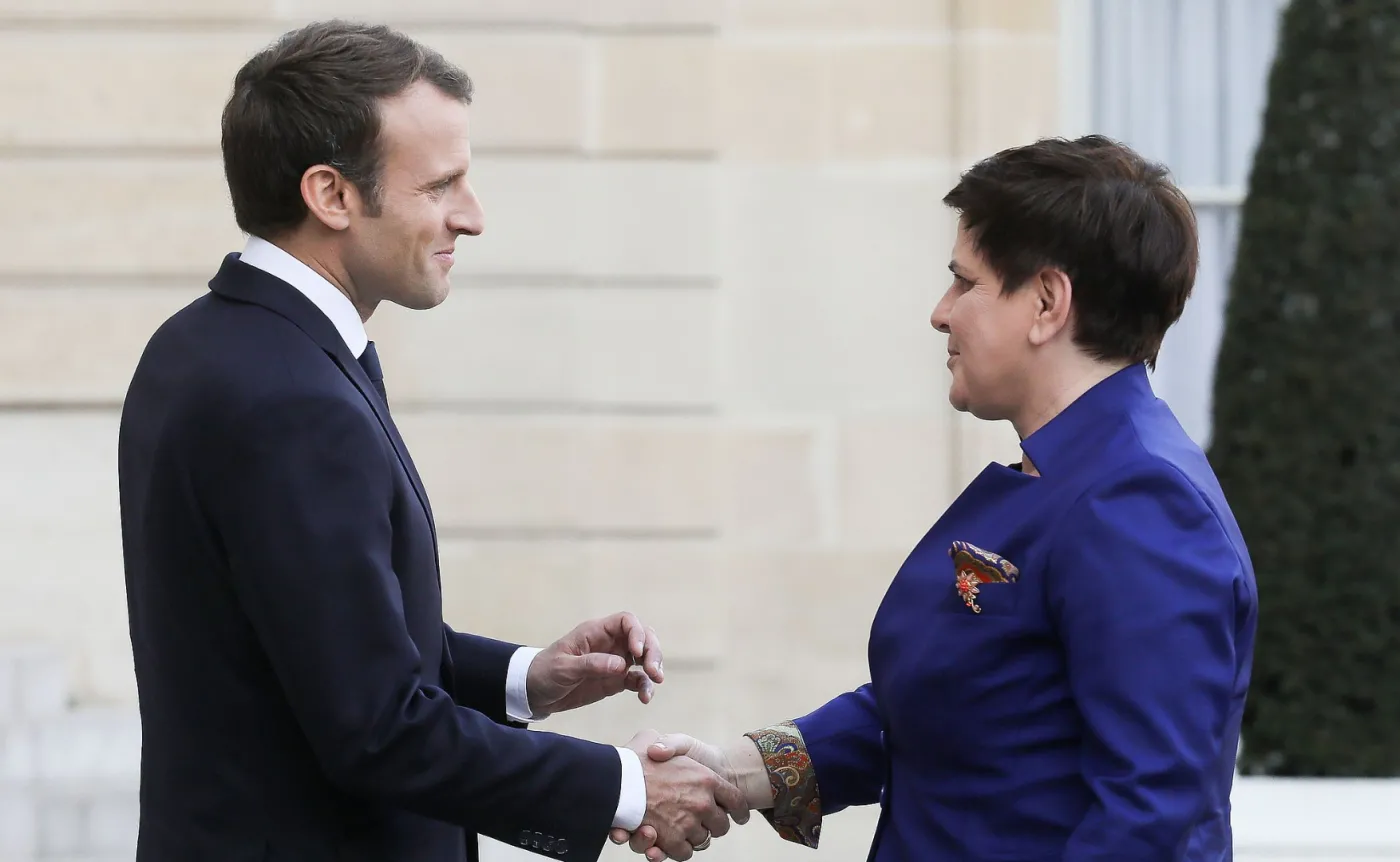 Ocieplenie na linii Paryż-Warszawa? Zobacz, o czym rozmawiali premier Szydło i prezydent Macron