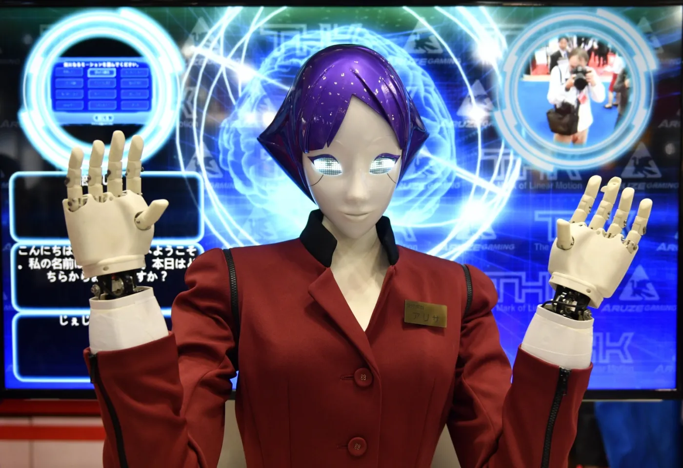 3177612-robot-arisa-opracowany-przez.jpg