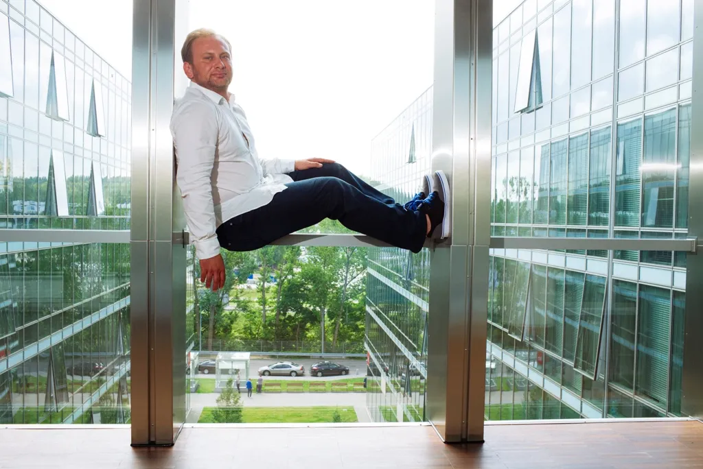 Wroczyński: Sztuczna inteligencja nawet nie wie, że pokonała człowieka [WYWIAD]