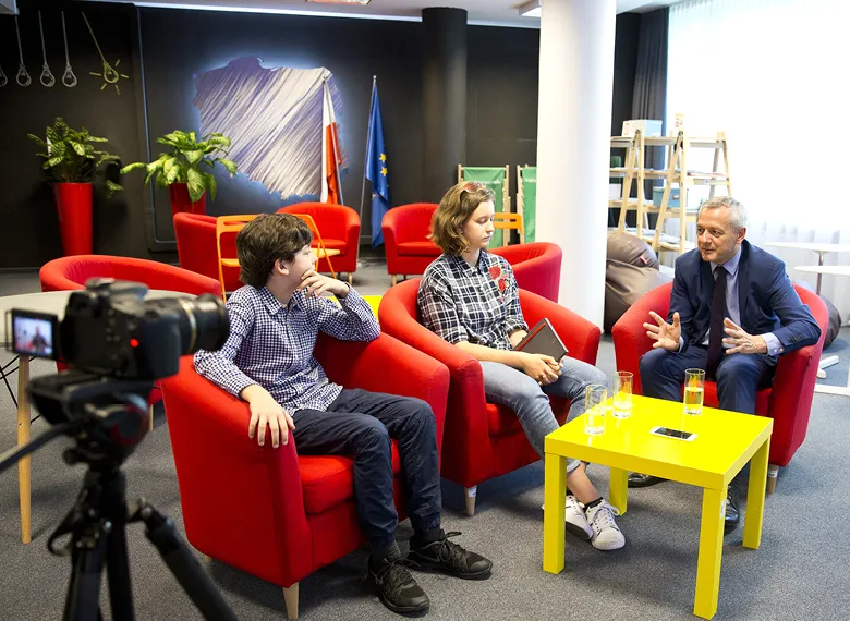 Zagórski: 100 lat to za mało, by sztuczna inteligencja dorównała człowiekowi [WYWIAD]