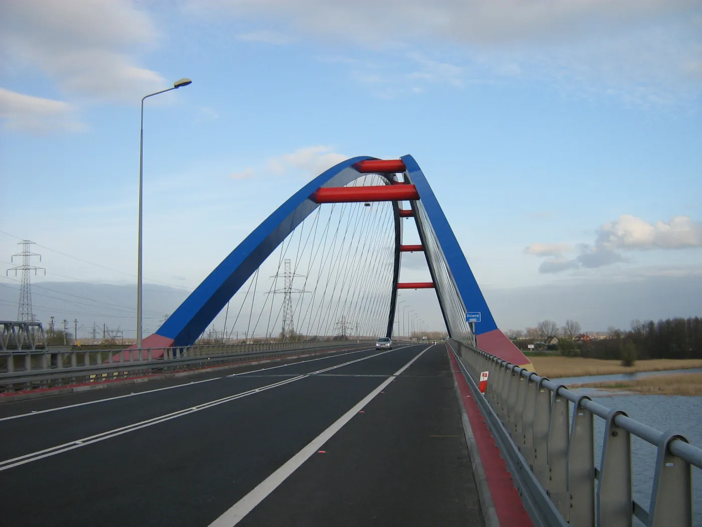 Rusza rządowy program Mosty dla Regionów