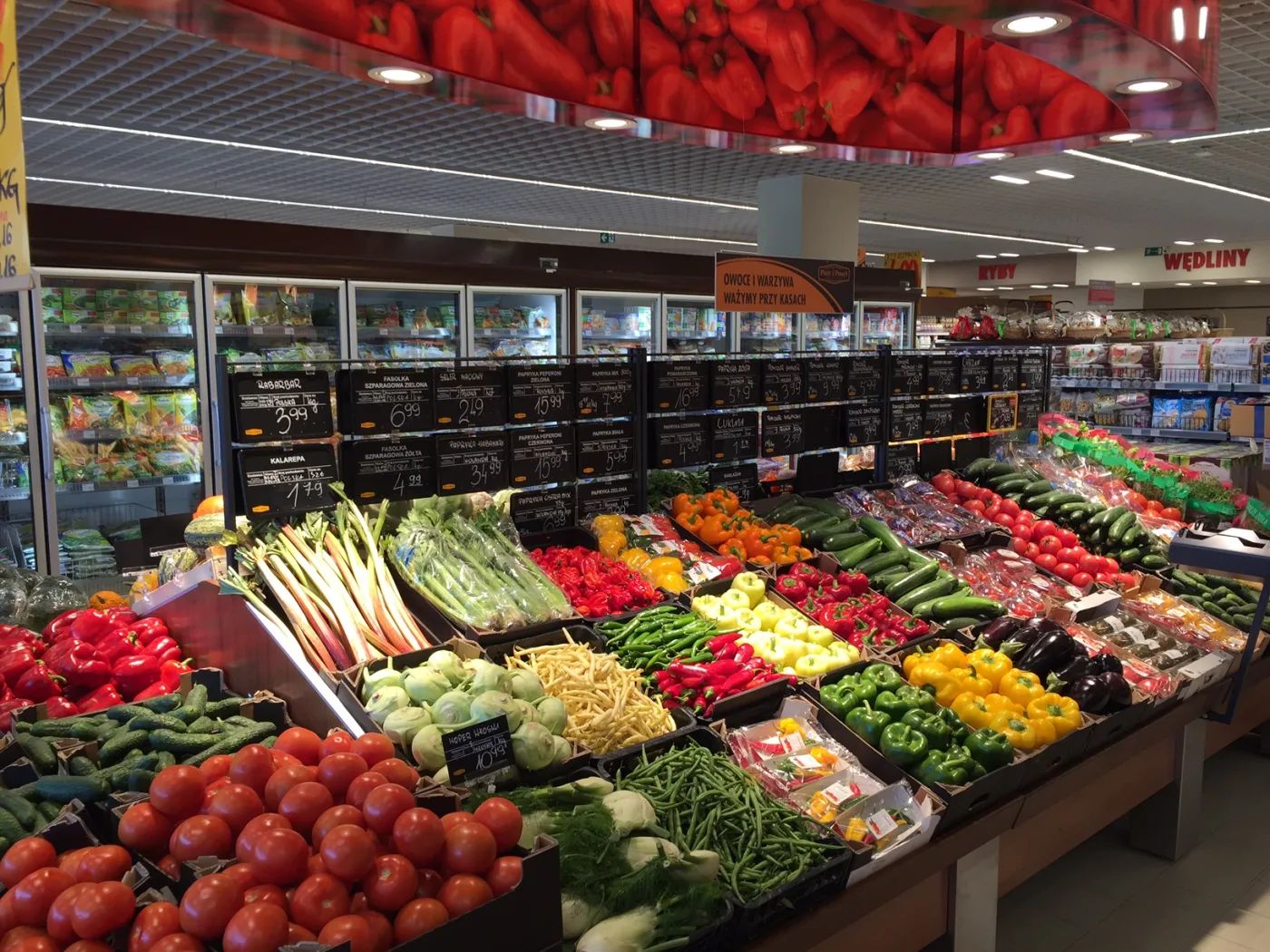 Piotr i Paweł ciągle w grze. Kto przejmie sieć delikatesów?