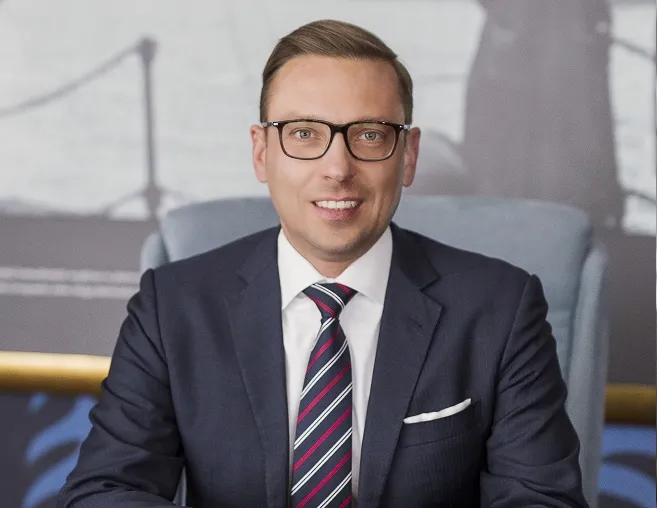 3628306-piotr-wawrzyniak-noble-bank.jpg