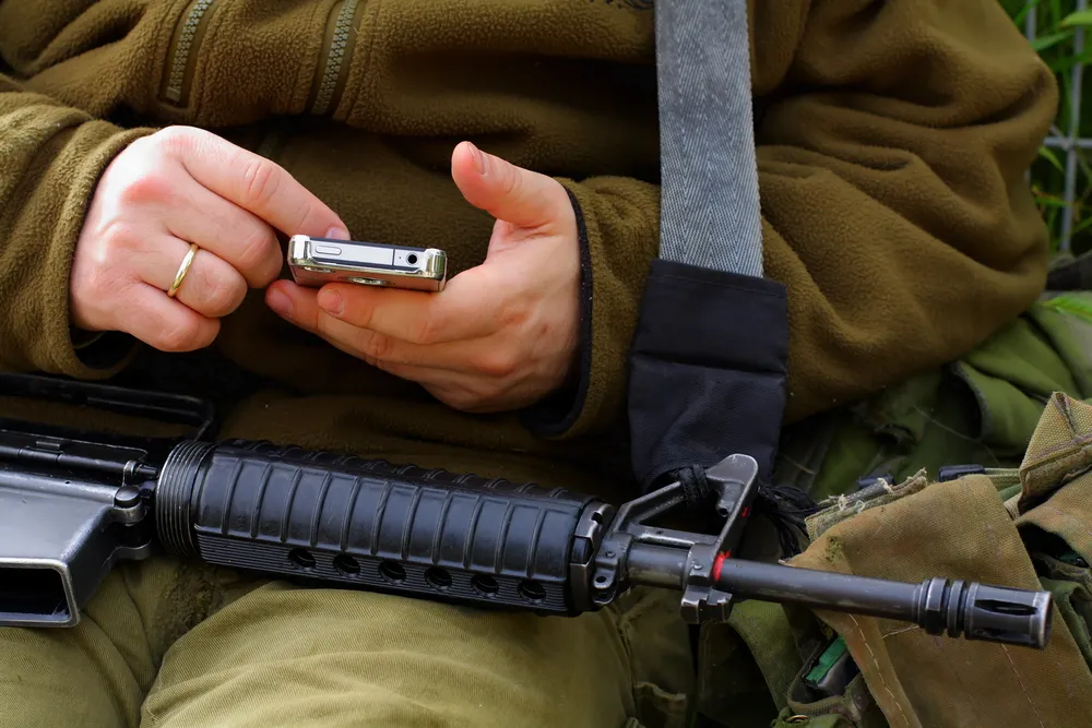 Mały wzrost i droga energia. Zobacz, jak najłatwiej "zmierzyć" ryzyko geopolityczne