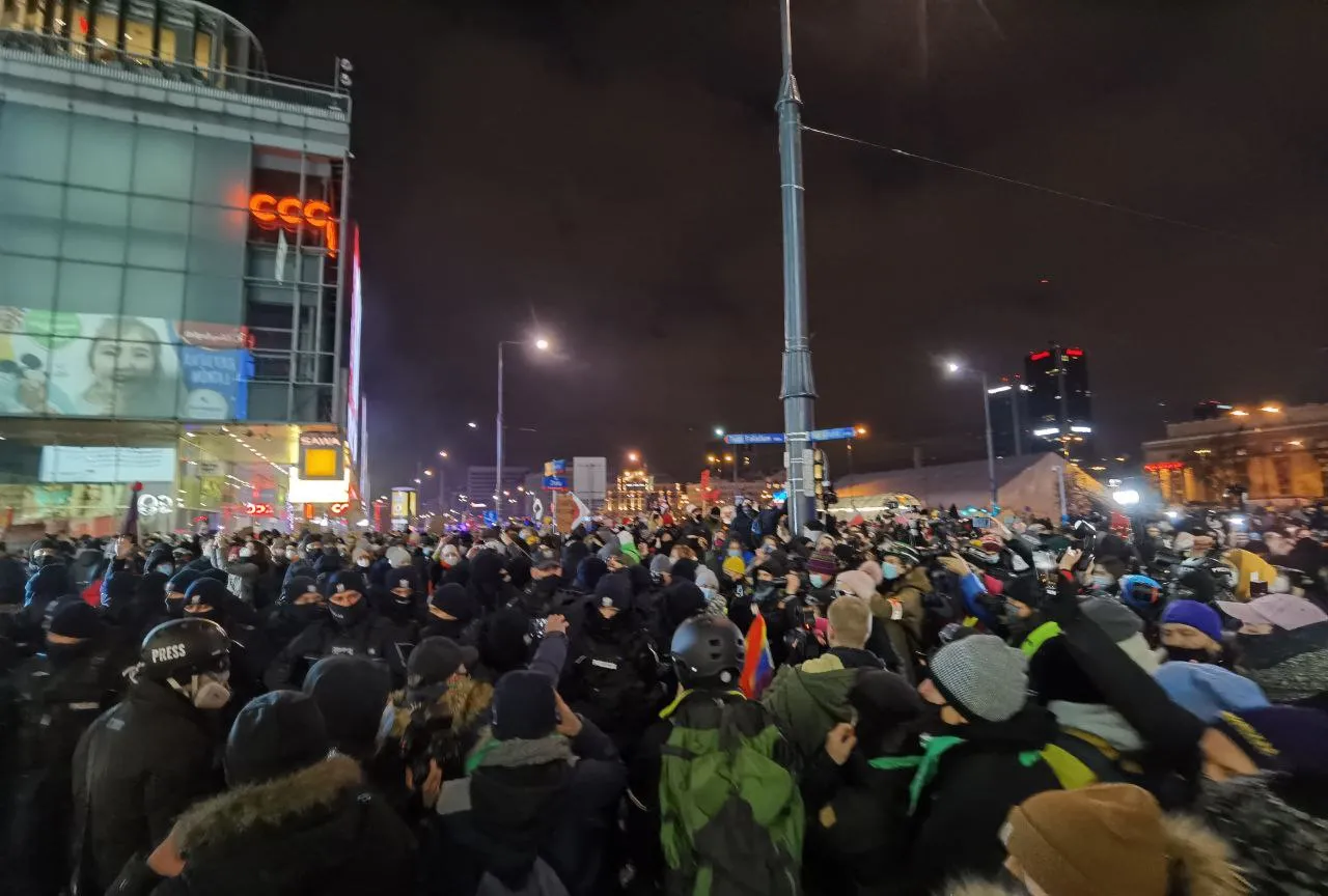 Marta Lempart: "Rząd prowadzi z nami rozmowy pałkami i gazem"