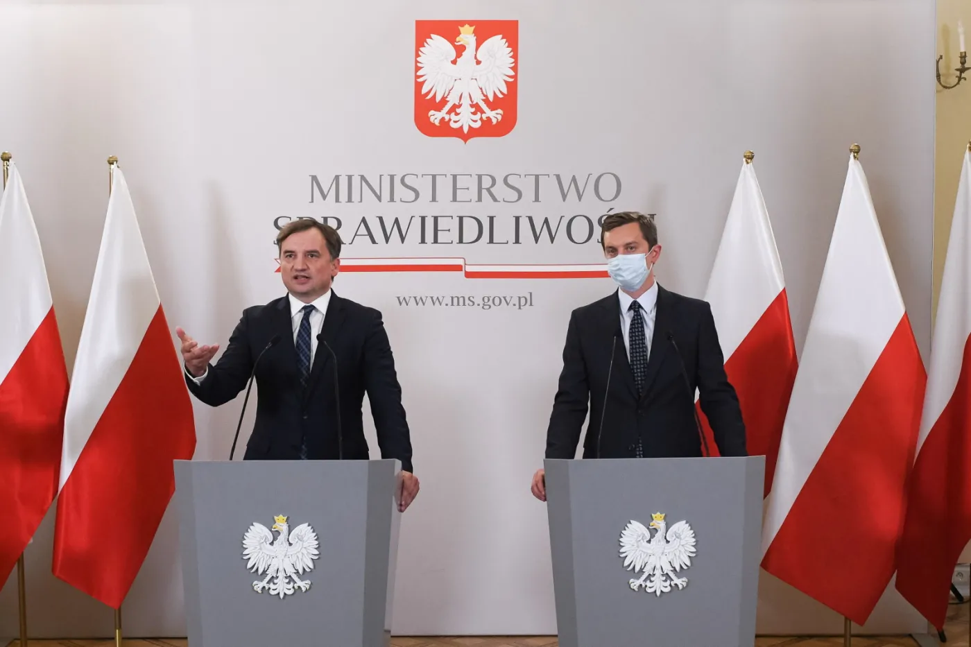 Ziobro i Kaleta o orzeczeniu TSUE: "Wyrok polityczny", "kolonialne myślenie", "segregowanie państw"