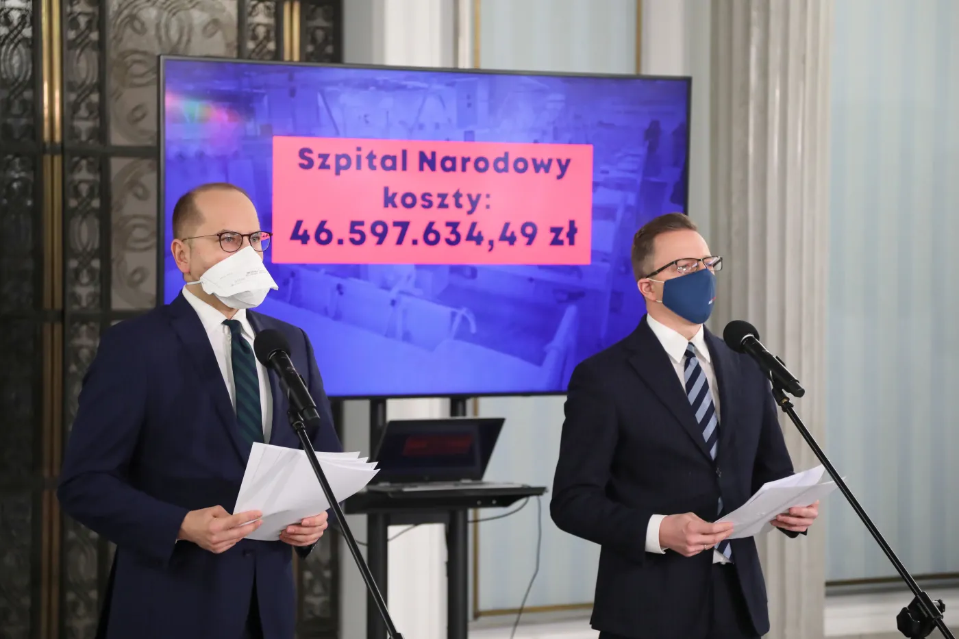 Joński i Szczerba: Niech minister Dworczyk przeprosi rodziny zmarłych, bo brakowało szpitali tymczasowych w II fali