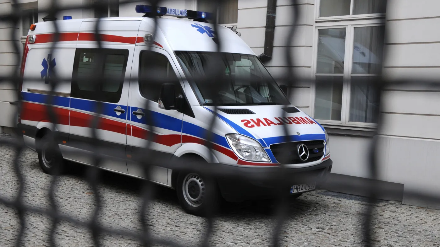 Protest ratowników medycznych w Warszawie. Część z nich nie przyszła do pracy