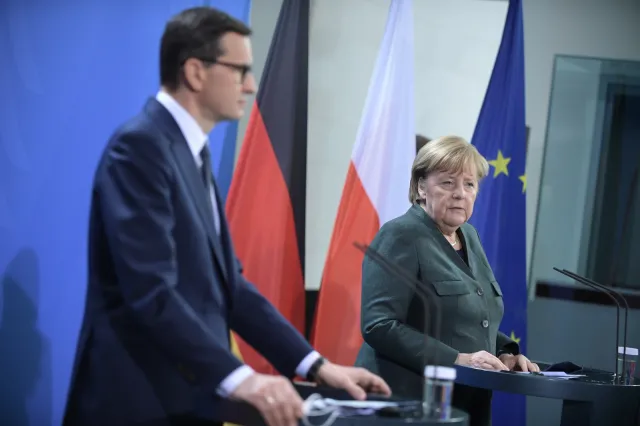 Morawiecki po spotkaniu z Merkel: Bronimy zewnętrznej granicy UE, bronimy również Niemiec