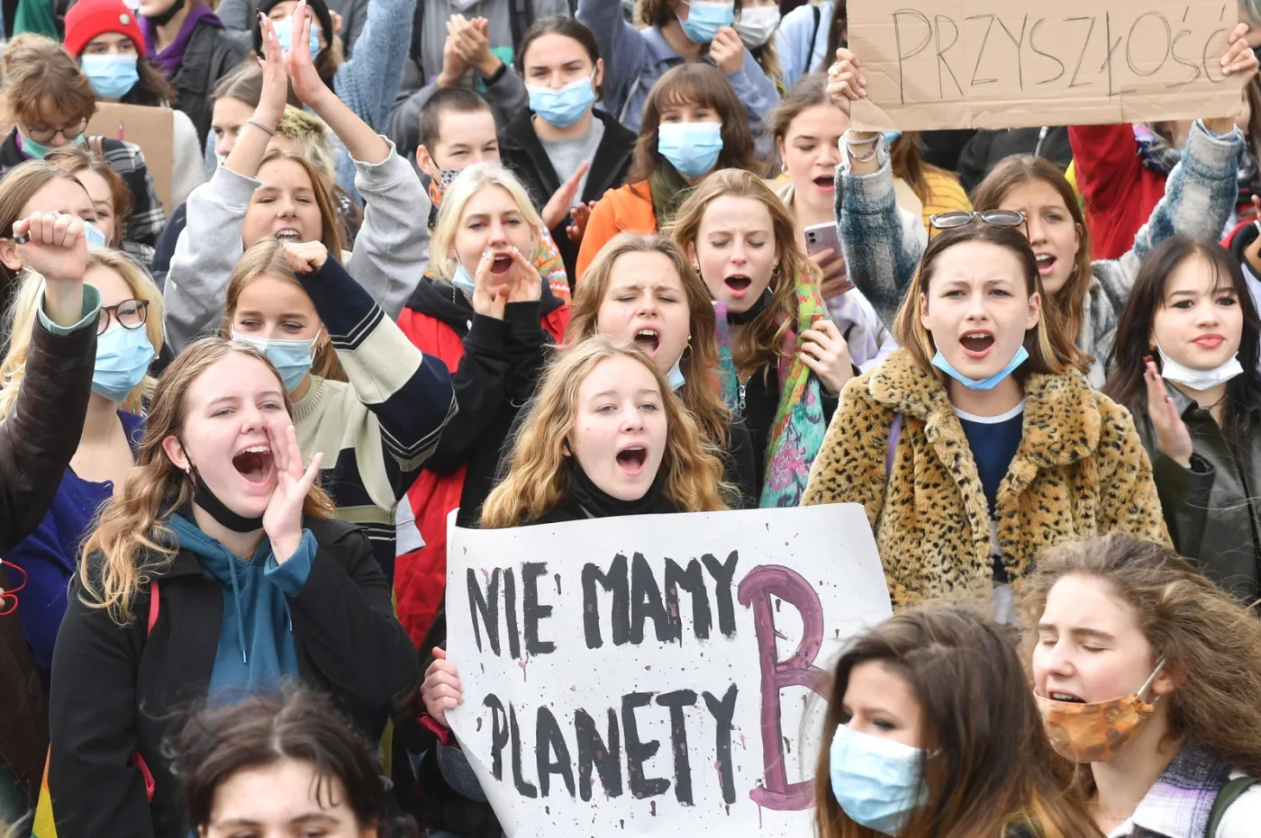 Młodzieżowy Strajk Klimatyczny przeszedł ulicami Warszawy